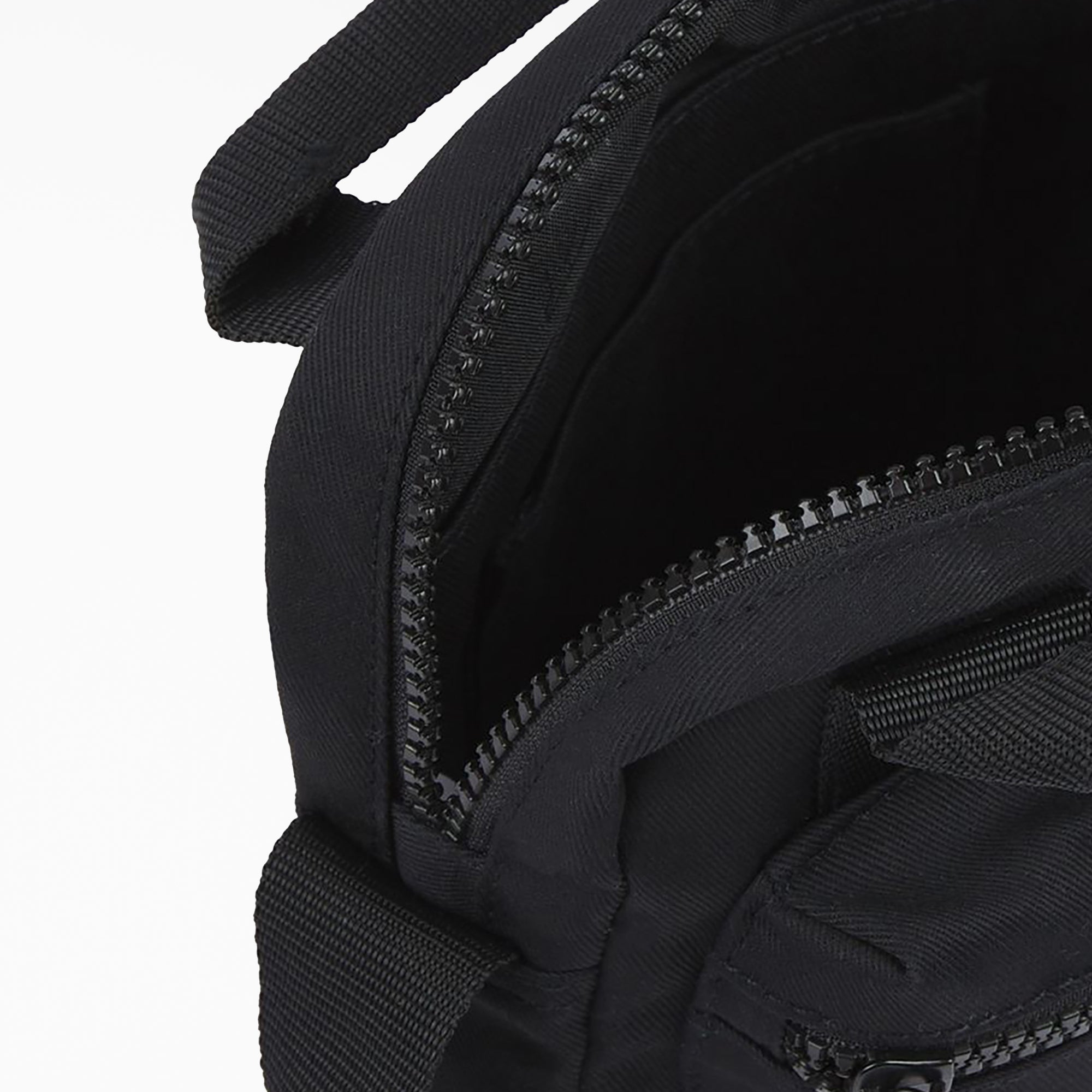 Moreauville Crossbody Bag | Dickies