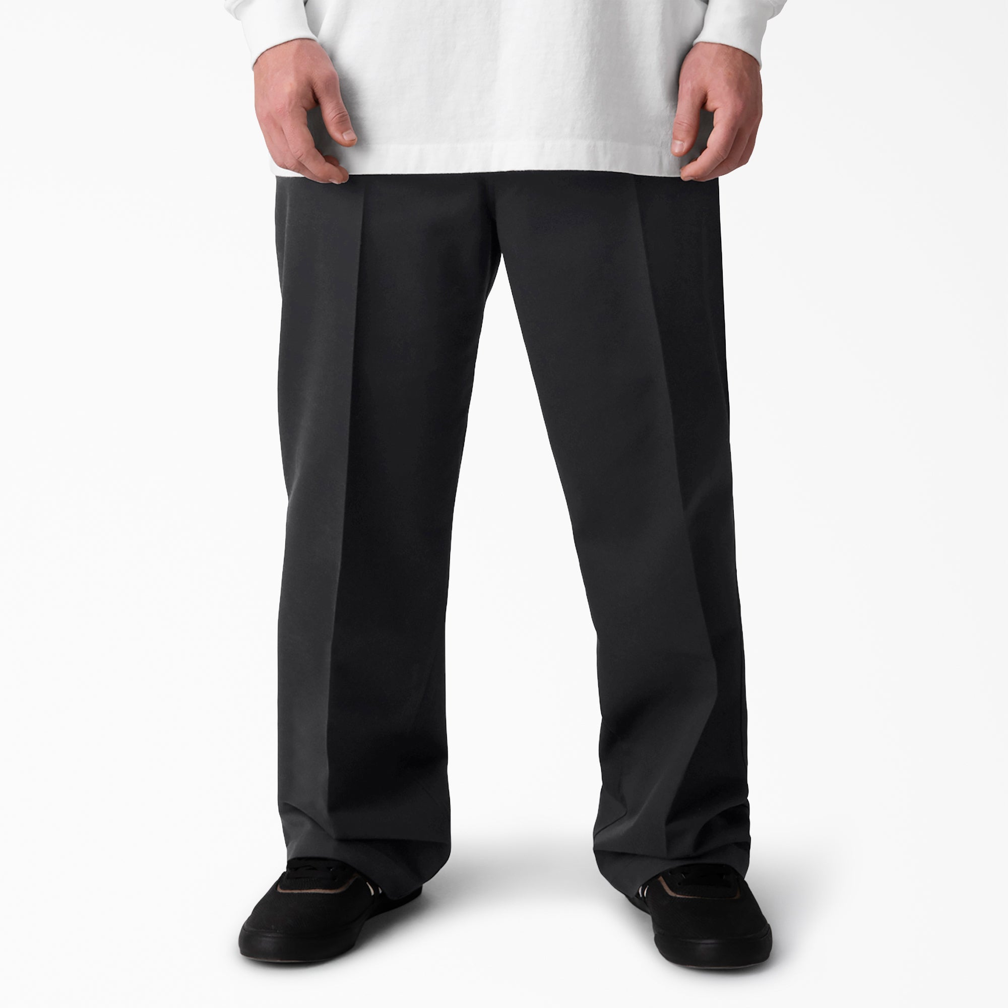 Black (BK),28