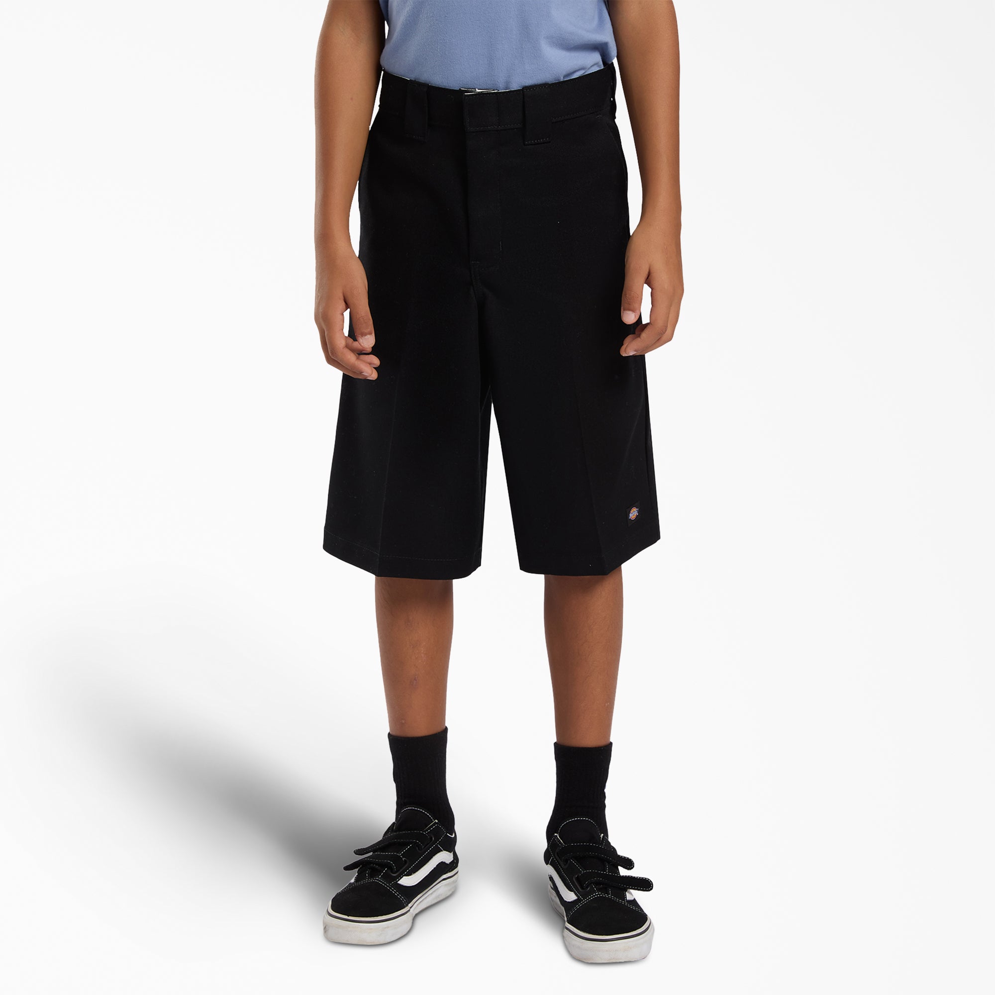 Black (BLK),4