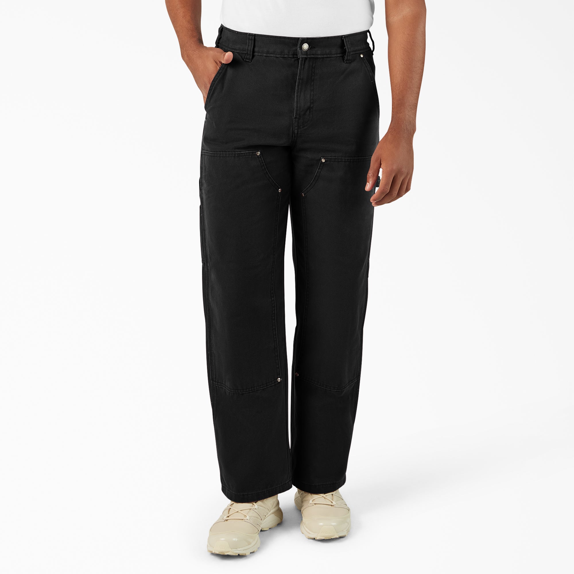 Black (BLK),28